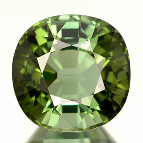 2.98克拉天然绿色碧玺，垫形剪裁，8.2×8.1毫米，IF
