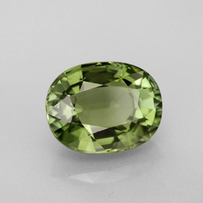 3.72克拉天然绿色碧玺，椭圆形切割，10.6×8.3毫米，VVS