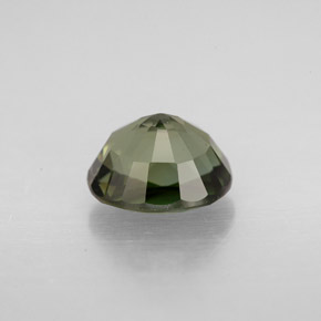 1.63克拉天然绿色碧玺，椭圆形切割，7.6×6.4毫米，VVS