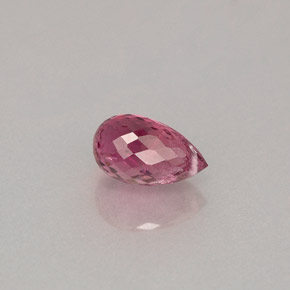1.22克拉天然粉色碧玺，水滴珠形切工，7.8×4.7毫米，VS