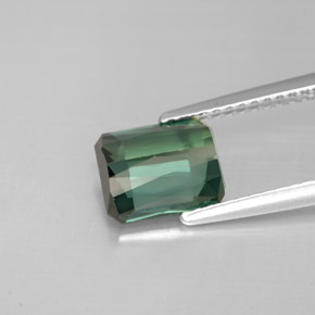 1.93克拉天然绿色碧玺，祖母绿式切割，7.8×6.5毫米，VS-SI