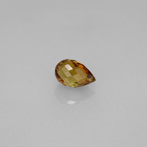 0.73克拉天然棕色碧玺，水滴珠形切工，6.5×4.3毫米，VVS-VS