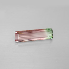 1.68克拉天然多色碧玺，祖母绿式切割，13.5×3.9毫米，VVS-VS