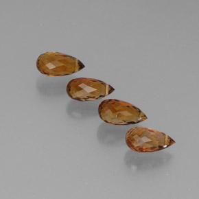 天然橙色碧玺，水滴珠形切工，8.3×4.1毫米，VVS