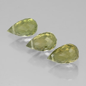 1.68天然绿色碧玺，水滴珠形切工，6.2×3.6毫米，VS