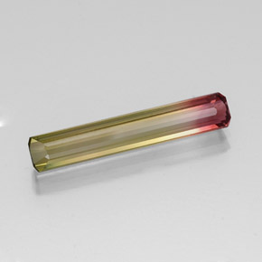 2.68克拉天然多色碧玺，祖母绿式切割，21.2×3.8毫米，VVS-VS