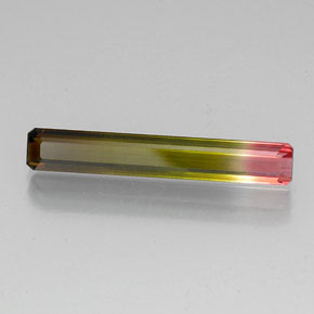 5.66克拉天然多色碧玺，祖母绿式切割，27.9×4.5毫米，VVS-VS