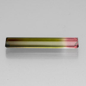 5.66克拉天然多色碧玺，祖母绿式切割，27.9×4.5毫米，VVS-VS