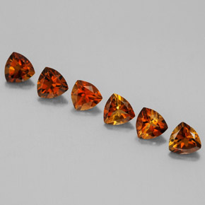 天然橙色碧玺，三角形，4.1×4.1毫米，VVS-VS