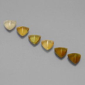 天然多色碧玺，三角形，4.1×4.1毫米，VVS-VS