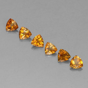 1.24天然橙色碧玺，三角形，4.1×4毫米，VVS-VS