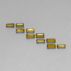 天然绿色碧玺，长方形切工，4.3×2.2毫米，VS