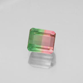 0.87克拉天然双色碧玺，祖母绿式切割，5.3×4.7毫米，VS-SI