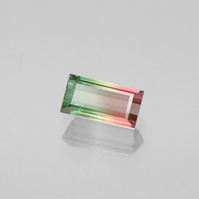 0.56克拉天然多色碧玺，长方形切工，6.6×3.4毫米，VS