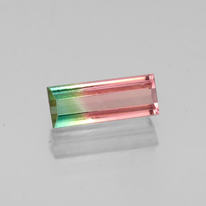 0.68克拉天然多色碧玺，长方形切工，8×3.2毫米，VS