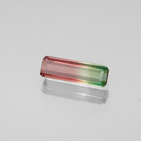 0.52克拉天然多色碧玺，祖母绿式切割，8.8×2.8毫米，VS