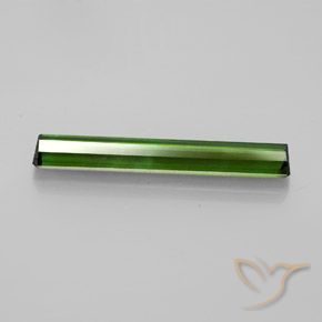 3.45克拉天然绿色碧玺，祖母绿式切割，25.2×3.9毫米，VVS