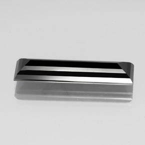 11.68克拉天然黑色碧玺，长方形切工，29.2×7.7毫米，不透明