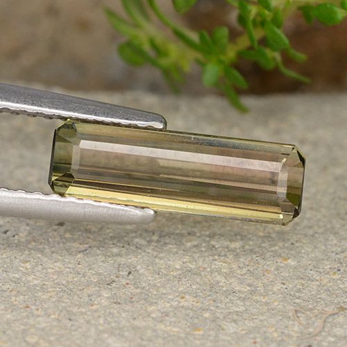 1.72克拉天然碧玺，祖母绿式切割，VS