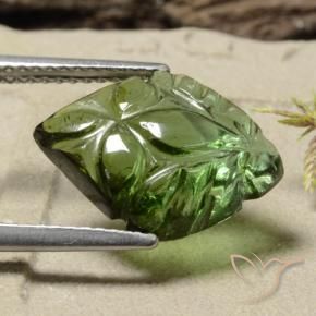 4.85克拉天然碧玺，花形切割，半透明
