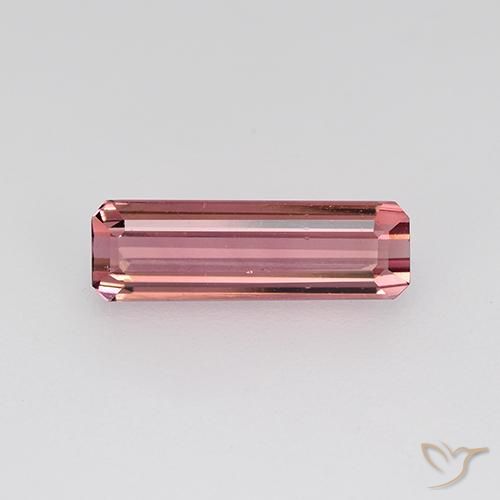 1.31ct 天然 深粉色 碧玺, 祖母绿式切割, VVS