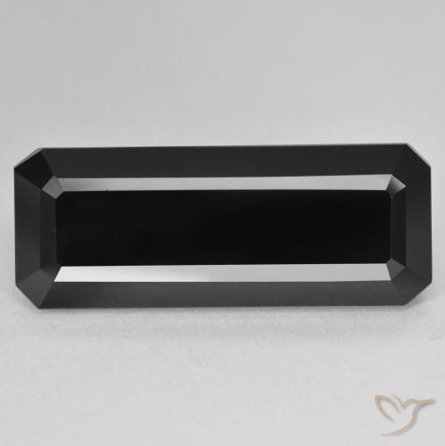 18.12ct 天然 肖尔 碧玺, 祖母绿式切割, 不透明