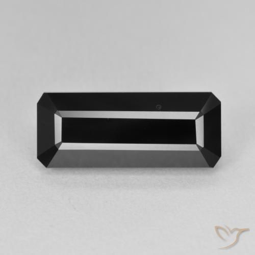 6.85ct 天然 肖尔 碧玺, 祖母绿式切割, 不透明