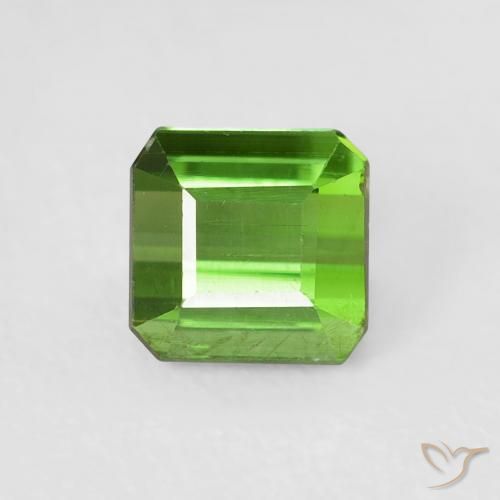 0.84ct 天然 深绿色 碧玺, 祖母绿式切割, VS
