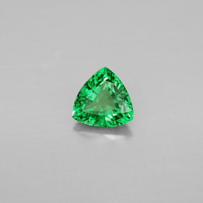 0.67克拉天然绿色沙弗莱石，三角形，5.7×5.6毫米，VS