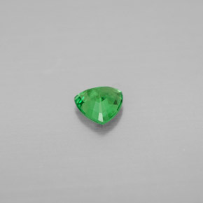 0.54克拉天然绿色沙弗莱石，三角形，5.1×5.1毫米，VS