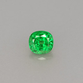 0.46克拉天然绿色沙弗莱石，垫形剪裁，4.5×4.2毫米，VS