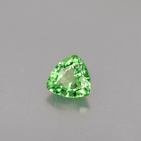 0.27克拉天然绿色沙弗莱石，三角形，4×3.9毫米，VS