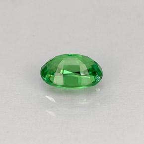 0.63克拉天然绿色沙弗莱石，椭圆形切割，6.1×4.2毫米，VS