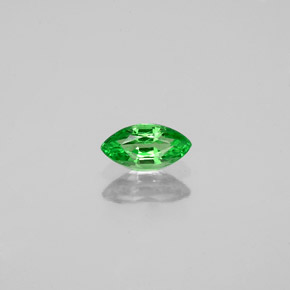 0.32克拉天然绿色沙弗莱石，马眼形，6.1×3.1毫米，SI