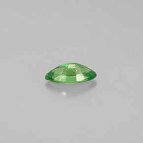 0.32克拉天然绿色沙弗莱石，马眼形，6.2×3.2毫米，VVS-VS