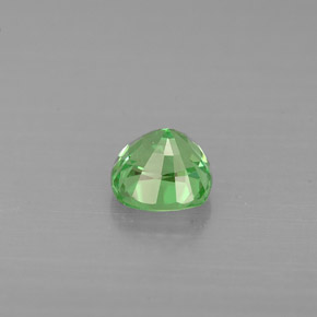 0.54克拉天然绿色沙弗莱石，垫形剪裁，4.6×4.5毫米，VS