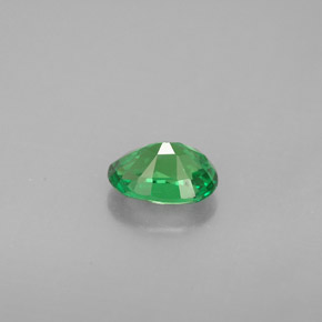 0.90克拉天然绿色沙弗莱石，椭圆形切割，6.8×4.9毫米，VVS-VS