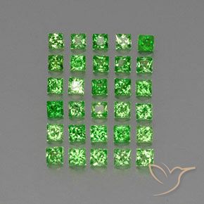 2.77克拉天然沙弗莱石榴石，正方形，VVS-VS