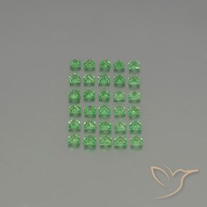 2.62克拉天然沙弗莱石榴石，正方形，VVS-VS