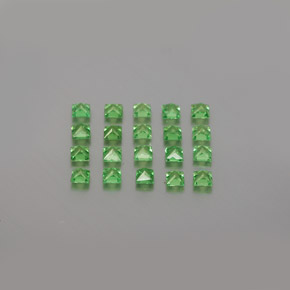 天然绿色沙弗莱石，方形，2.3×2.3毫米，VVS-VS