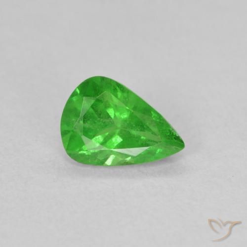 0.69ct 天然 荧光绿色 沙弗莱石榴石, 梨形, VS-SI
