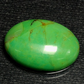 6.57克拉天然绿色绿松石，椭圆形切割，18.1×13.1毫米，不透明