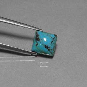 1.86克拉天然绿松石，方形，8.1×7.9毫米，不透明