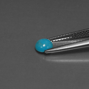 0.39克拉天然绿松石，圆形切割，不透明