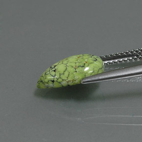 1.83克拉天然绿色绿松石，梨形，11.7×7.9毫米，不透明