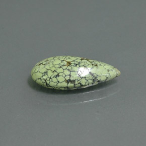 1.85克拉天然绿色绿松石，梨形，14.6×7.3毫米，不透明