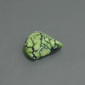 2.93克拉天然绿色绿松石，异形，13.4×12.4毫米，不透明