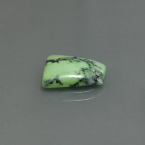 1.99克拉天然绿色绿松石，异形，11.2×8.6毫米，不透明