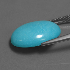 8.89克拉天然绿松石色，椭圆形切割，不透明