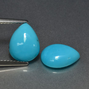 天然绿松石，梨形，10.1×7.9毫米，不透明